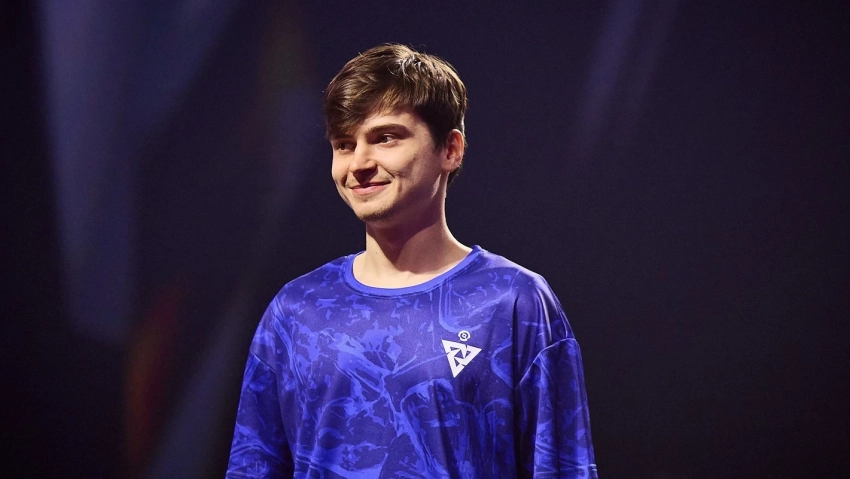 Киберспортсмен RAMZES666 посоветовал играть в Dota 2 только ради удовольствия